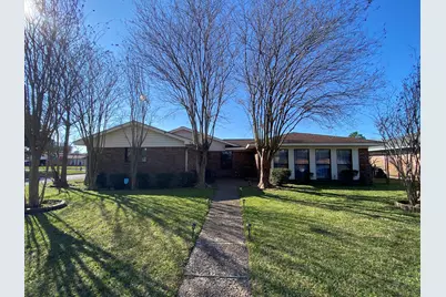 2801 6th Avenue N, Texas City, TX 77590 - Photo 1