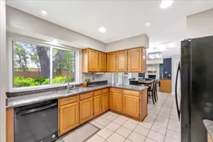 408 Pebbleshire Dr, Houston, TX 77062 - Photo 9
