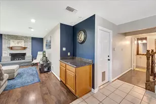 408 Pebbleshire Dr, Houston, TX 77062 - Photo 17