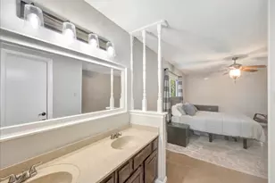 408 Pebbleshire Dr, Houston, TX 77062 - Photo 21