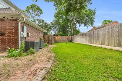 1022 Pinewood Lane, Seabrook, TX 77586 - Photo 39
