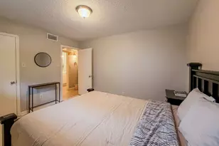 2574 Marilee Ln, Houston, TX 77057 - Photo 11
