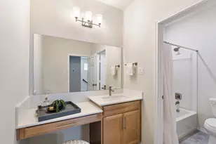 3235 Longleaf Meadows Dr, Houston, TX 77063 - Photo 19