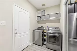22529 E Shorewood Loop, Houston, TX 77336 - Photo 21