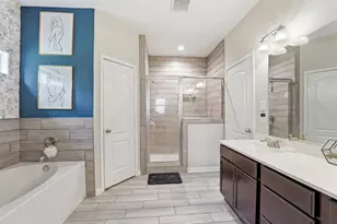 22529 E Shorewood Loop, Houston, TX 77336 - Photo 15