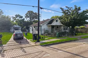 5604 Elysian St, Houston, TX 77009 - Photo 3