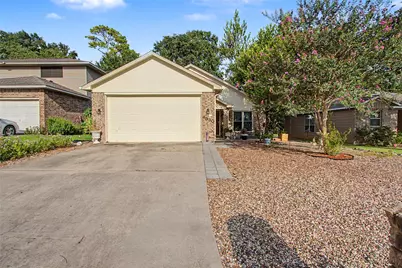 4930 Pleasure Lake Lane, Willis, TX 77318 - Photo 17