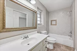 8830 Blaylock Ln, Beaumont, TX 77707 - Photo 23
