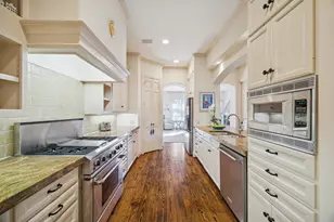 2207 Dunraven Ln, Houston, TX 77019 - Photo 11