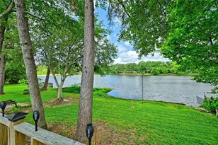 1925 E Lake Dr, Huntsville, TX 77340 - Photo 13