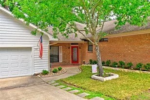 1925 E Lake Dr, Huntsville, TX 77340 - Photo 3