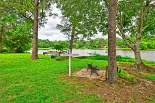 1925 E Lake Dr, Huntsville, TX 77340 - Photo 45