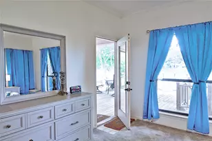 1925 E Lake Dr, Huntsville, TX 77340 - Photo 23