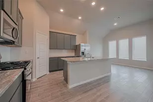 1070 Comal Trl, Dayton, TX 77535 - Photo 13