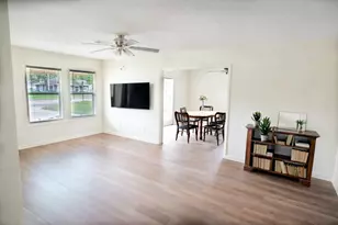 55 Elm Ct, Lake Jackson, TX 77566 - Photo 11