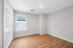 7804 Crestview Dr, Houston, TX 77028 - Photo 13