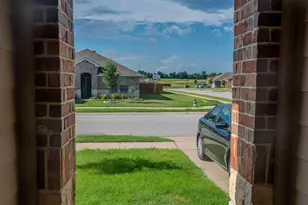 332 Pecos Dr, Huntsville, TX 77340 - Photo 3