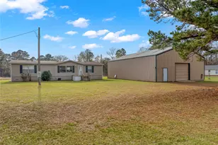 220 Pr 8464, Broaddus, TX 75929 - Photo 3