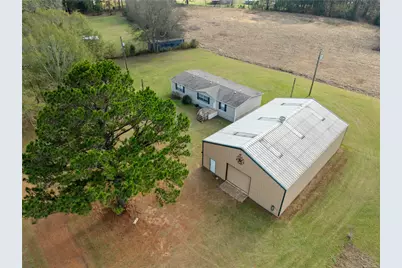 220 Pr 8464, Broaddus, TX 75929 - Photo 7