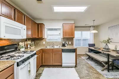 19031 Ashford Square Street, Tomball, TX 77375 - Photo 7