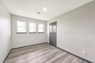 2718 Summertime Dr, Houston, TX 77045 - Photo 9