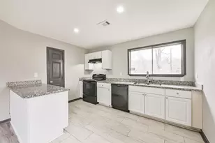 2718 Summertime Dr, Houston, TX 77045 - Photo 5