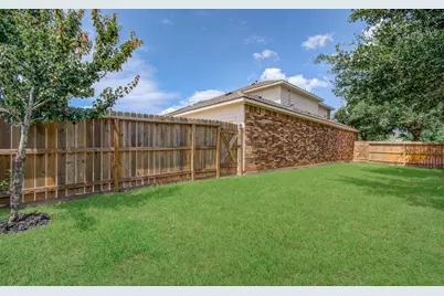 8103 Malago Point Drive, Cypress, TX 77433 - Photo 33