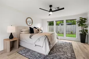 10911 Riverview Dr, Houston, TX 77042 - Photo 25