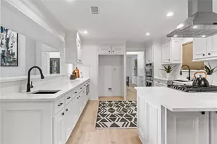 10911 Riverview Dr, Houston, TX 77042 - Photo 15