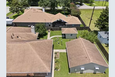 607 Sharondoah Drive, Highlands, TX 77562 - Photo 33