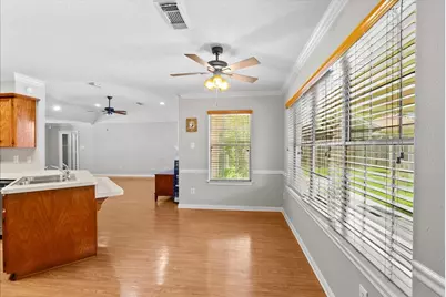 607 Sharondoah Drive, Highlands, TX 77562 - Photo 11