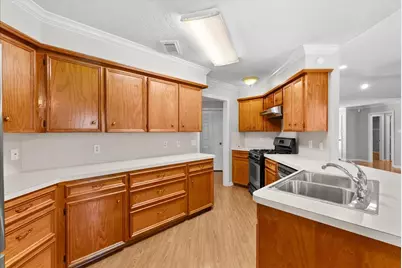 607 Sharondoah Drive, Highlands, TX 77562 - Photo 13