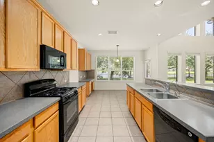 7711 Summer Shore Dr, Rosenberg, TX 77469 - Photo 13