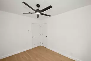 2508 N Houston Dr, La Marque, TX 77568 - Photo 17