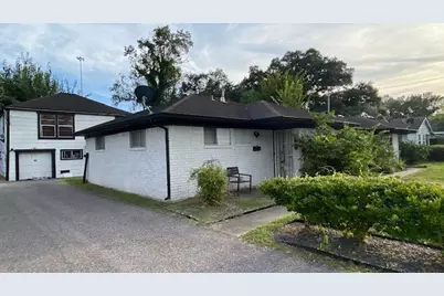 222 Caplin Street, Houston, TX 77022 - Photo 1