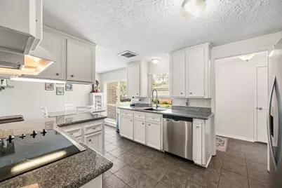 12014 Rocky Knoll Drive, Houston, TX 77077 - Photo 7