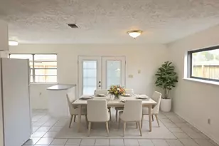 418 Texas St, Tomball, TX 77375 - Photo 17