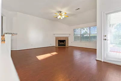 3135 Stratford Bend Drive, Sugar Land, TX 77498 - Photo 11