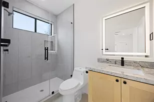6332 Sidney St, Houston, TX 77021 - Photo 5