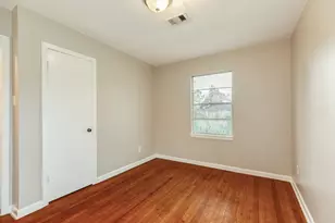 103 Palm Ln, Lake Jackson, TX 77566 - Photo 15