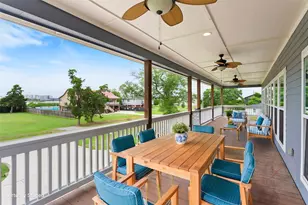 610 S Shady Ln, La Porte, TX 77571 - Photo 9