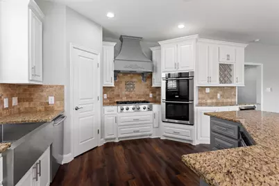 610 S Shady Lane, La Porte, TX 77571 - Photo 17