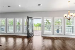 610 S Shady Ln, La Porte, TX 77571 - Photo 11