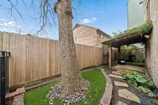 2024 Vermont St, Houston, TX 77019 - Photo 33