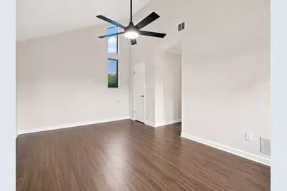 9915 Baronshire Round, Houston, TX 77070 - Photo 33