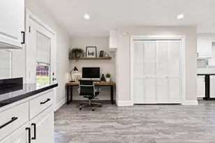 9915 Baronshire Round, Houston, TX 77070 - Photo 9
