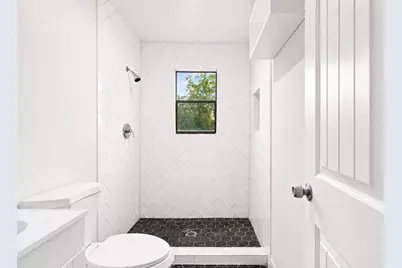 9915 Baronshire Round, Houston, TX 77070 - Photo 35