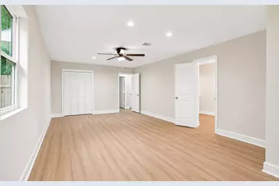 9915 Baronshire Round, Houston, TX 77070 - Photo 15