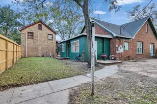 414 N Ave C St, Humble, TX 77338 - Photo 5