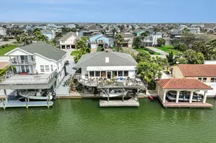 1435 Tiki Dr, Tiki Island, TX 77554 - Photo 5